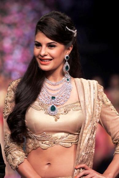Jacqueline Fernandez Hot